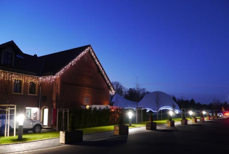Hotel Sutter'S Landhaus Gensingen Zewnętrze zdjęcie