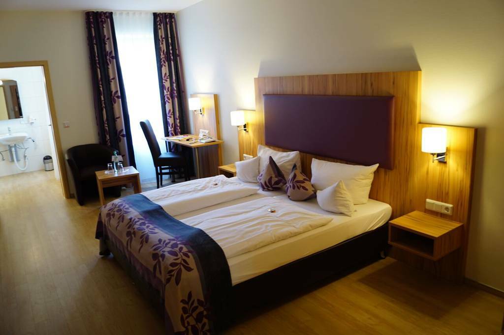Hotel Sutter'S Landhaus Gensingen Zewnętrze zdjęcie